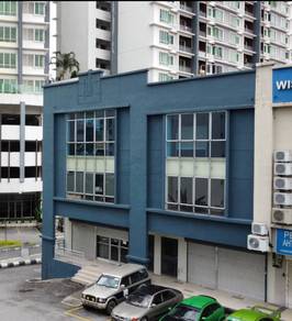 Corner Unit 3.5 Storey Building Taman Ampang Hilir
