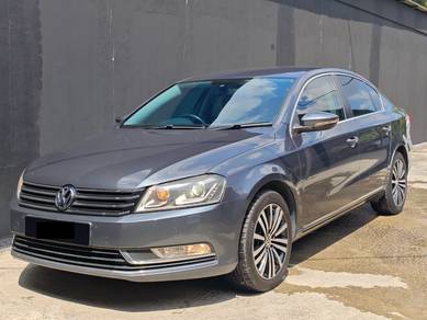 Volkswagen PASSAT 1.8 TSI Satu Tahun Warranty