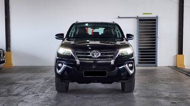 Toyota FORTUNER SRZ 2.7 L (A) T/TOP CONDITION