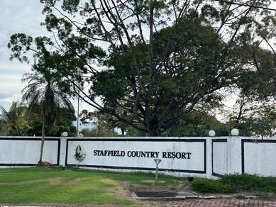 Guarded Bungalow Land @ Staffield Country Resort, Mantin