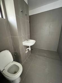 Bandar Mahkota Banting 2 Storey House End Lot Facing Lake View WCE