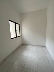 Bandar Mahkota Banting 2 Storey House End Lot Facing Lake View WCE