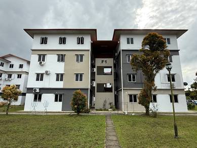 3rd Floor Samajaya Apartment with 3 bedrooms and 2 bathrooms