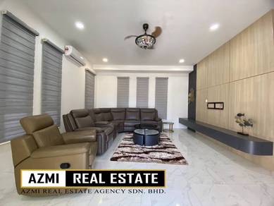 Excellent Condition Pheonix Garden Double Storey Semi Detached Luak
