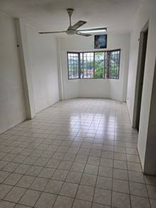 Damansara Damai Apartment Permai 2nd Floor Unit for Sale