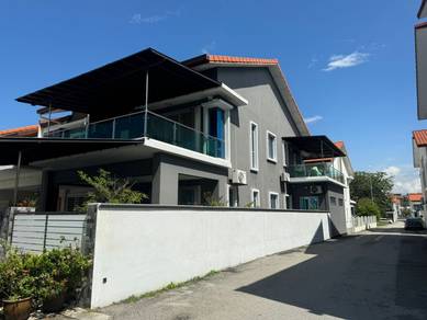 Ixora Bandar Seri Coalfields End lot with land 2 story terrace HOUSE