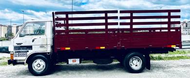 Ford Trader 3 Ton 14ft Green Eng ronly
