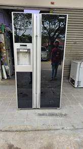 Hitachi 2 glass doors fridge auto ice maker
