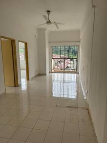 Aman Court Apt @ Sri Aman Height sungai buloh