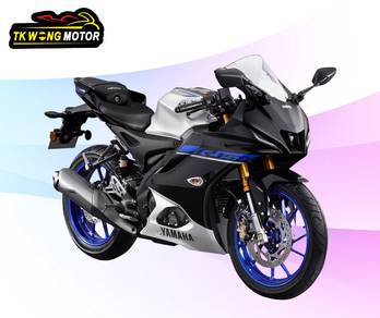 Yamaha R15M R15