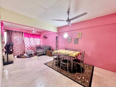 Mutiara Court