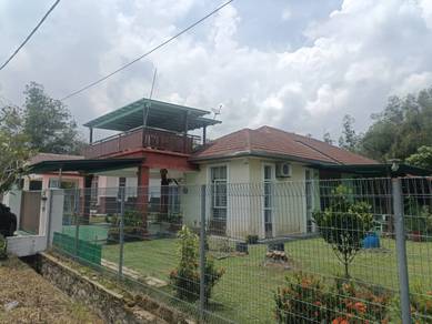 Mahkota Hill Corner Hot 11/2 Tingkat Bungalow Tasik Senangin Lenggeng