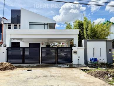 Double Storey Semi Detached House at Pujut Miri