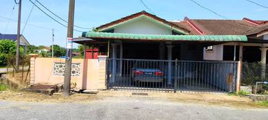 Rumah Teres 1 Tingkat di Kg. Teluk Menara, Manir, Kuala Terengganu.