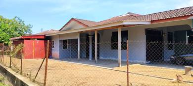 Rumah Teres 1 Tingkat di Kg. Teluk Menara, Manir, Kuala Terengganu.