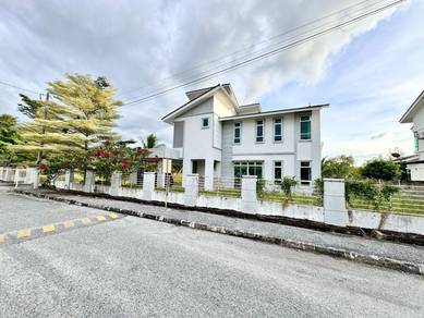2sty BANGLO CORNER LOT🔥🔥🔥GATED✅BELOW MV⚡ Taman Tunku Sarina Airis