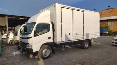 2010 Hino Aluminium Box 17Ft