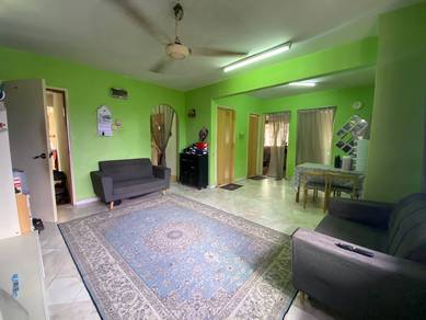 Pangsapuri Kiambang (Taman Bukit Subang)