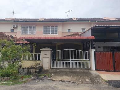 Teres Dua Tingkat Bandar Puteri Jaya