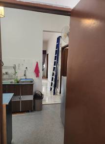 Townhouse farlim sunshine centra a/c wifi full furnish private carpark