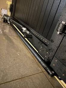 solid auto gate trackless folding gate