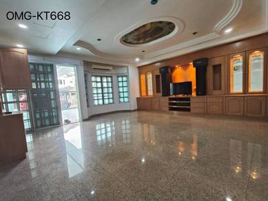 Taman Bayu Perdana 2 Storey FullY Reno + Extend No Flood&Nice Neibour!