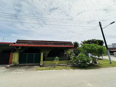 Corner Lot Semi D Taman Maharani, Muar