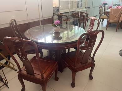 Wooden Solid Round Dinning Table
