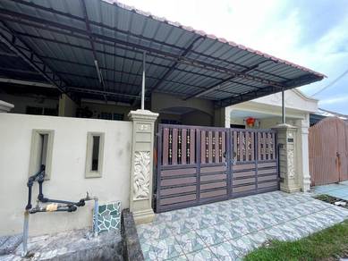 TAMAN TERATAI NICE RENOVATED SINGLE STOREY TERRACE - For Sale