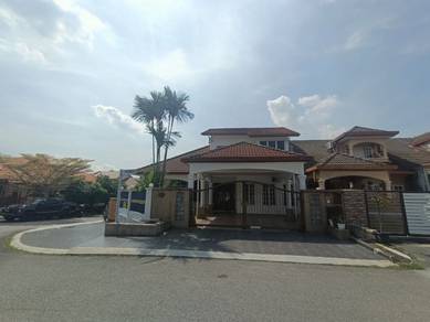 CORNERLOT RENOVATED 1.5 Storey Bandar Tun Hussein On