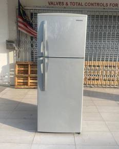 Hitachi 2door fridge refrigerator 395L peti sejuk