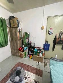 1 single room for rent