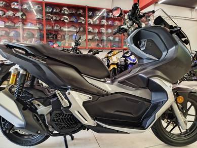 2022 Honda ADV 150 New Tyre 99% New Full Loan Cun✔