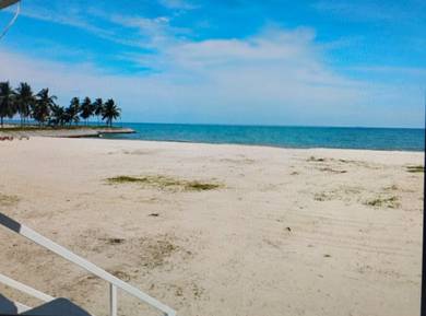 Straight To The Beach, Paradise Lagoon Apartment (Corus Paradise PD)