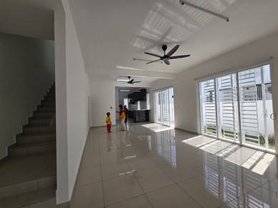 2-storey-Terraced-House-for-rent-Seremban-2-Negeri-Sembilan