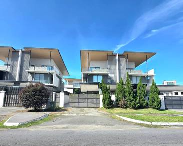 Taman Hui Sing 3 Storey Semi Detached House For Sale