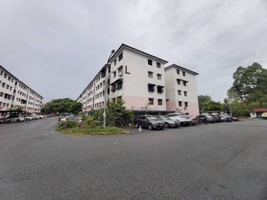 Baiduri Bandar Tasik Kesuma Beranang Semenyih Blok