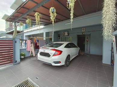 3 Storey terrace Taman Sri Putra 3, Sungai Buloh (Fully Renovated)