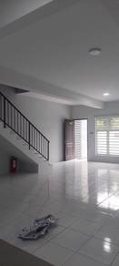 MOVE IN CONDITION !! 2Stry House For Rent At Taman Pinggiran KKB