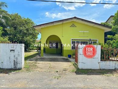 Pasir Puteh- Rumah Banglo 1 Tingkat Berdekatan Jalan Utama