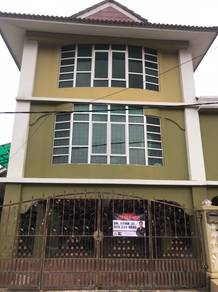 Rumah Banglo 2 Tingkat Setengah Taman Uda Murni