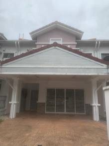 2 Storey SUPERLINK HOUSE Jalan Pekaka Kota Damansara for RENT!!!