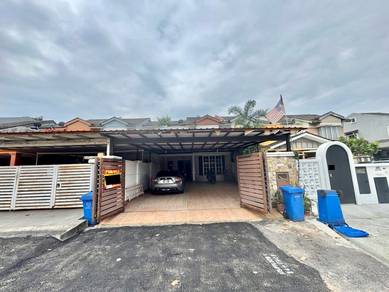 RENOVATED UNIT ‼️ Double Storey Terrace Jalan Nova, Subang Bestari