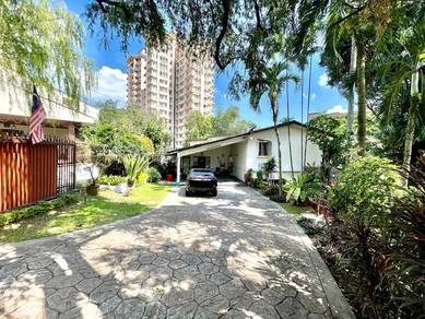 [END ROAD] BUNGALOW DOUBLE STOREY SEKSYEN 16 PETALING JAYA a