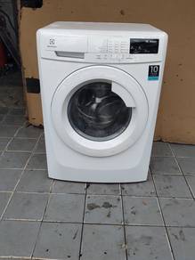 Electrolux front load washing machine washer 7.kg