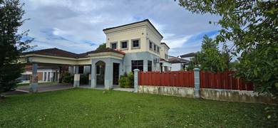 Fully Furnished Bungalow With Pool