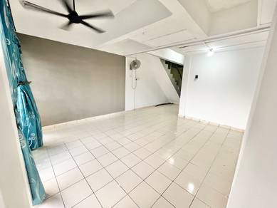 Duplex Casmaria Apartment Batu Caves Giant Gombak