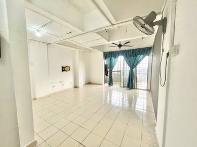 Duplex Casmaria Apartment Batu Caves Giant Gombak