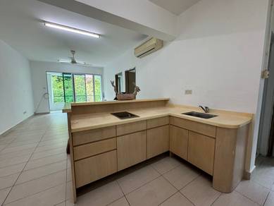 THE PEAK SUITES | 5 minutes driving to SICC Suria Sabah 3 bedrooms