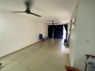 Corner Lot GARDEN UNIT HUGE BALCONY Suasana Lumayan Condo Cheras KL